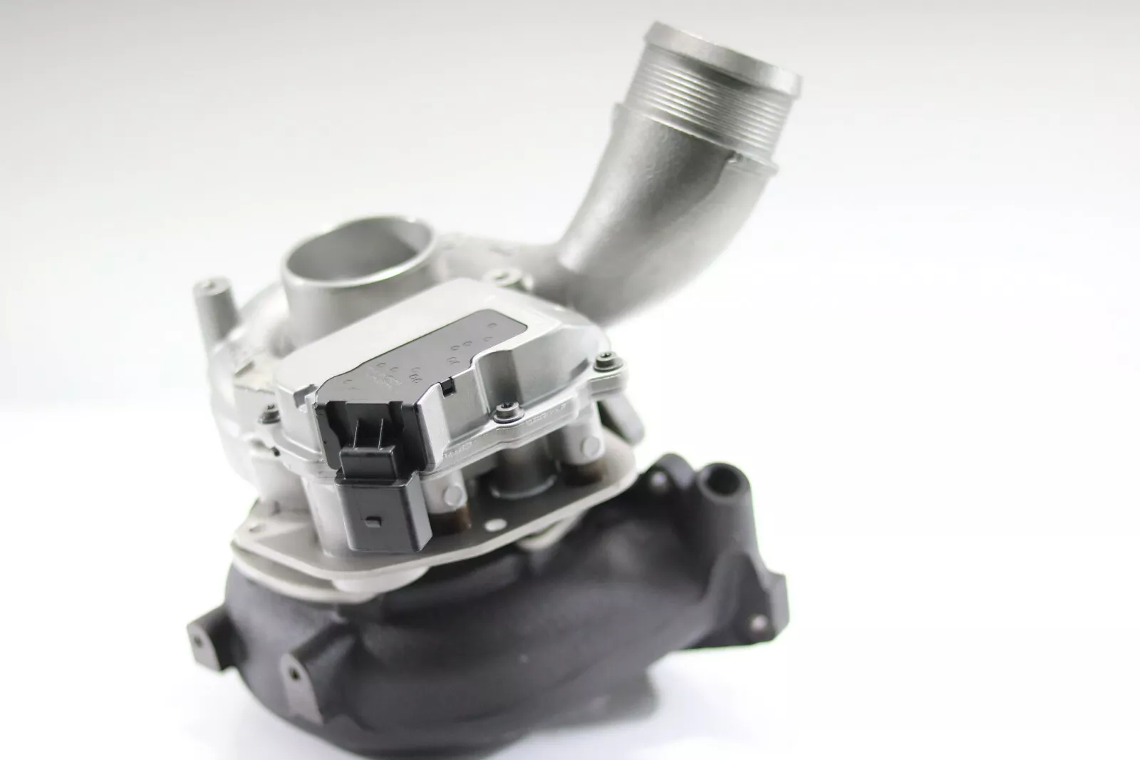 Turbocharger for Audi A4, A6, A8, Q7 - Volkswagen Marine, Phaeton, Touareg (2004-) 5304 970 0050 - Image 2
