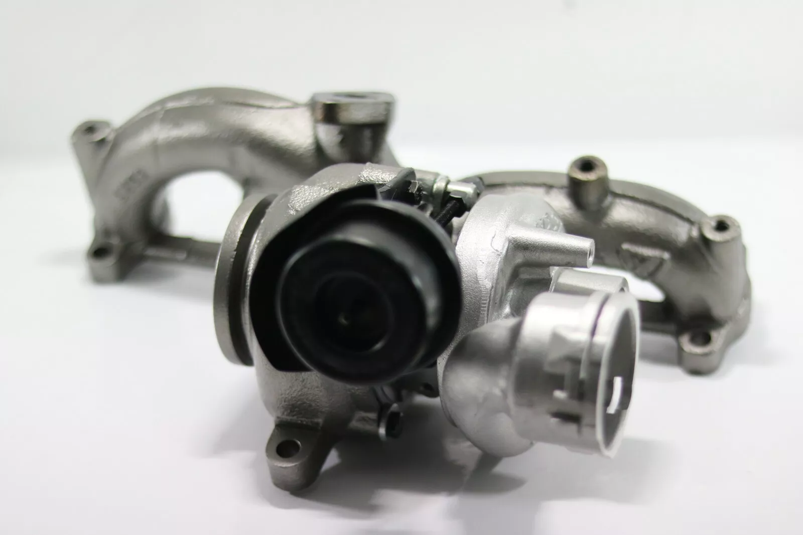 Turbocharger for Volkswagen T5 Transporter 1.9 TDI 86/105HP (2003-2009) 5439 970 0097 - Image 2